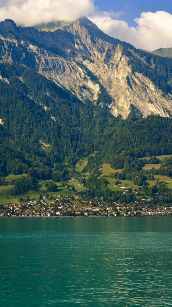 pexels-photo-27561822 Brienzsee